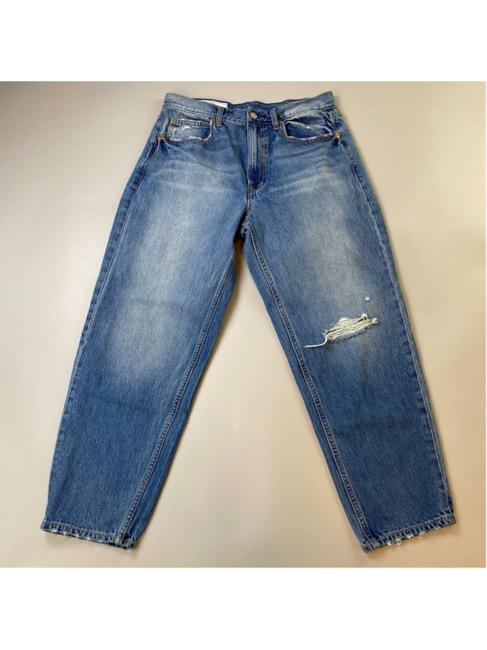 GAP Barrel Jeans Blue High Rise 27 Distressed Scandi Chic Minimalist Ankle Cute